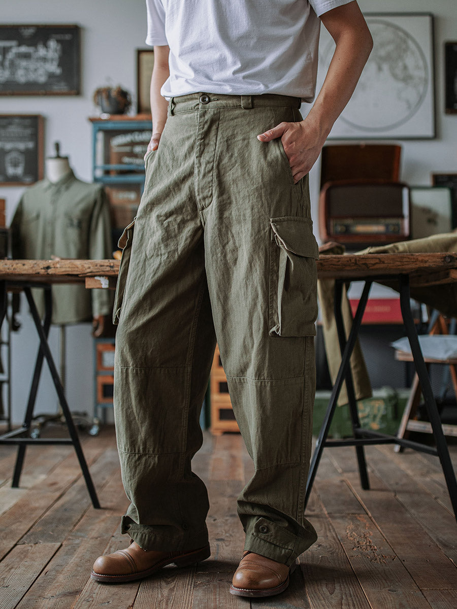 Reproduction du pantalon en sergé à chevrons M-47 de l'armée française 