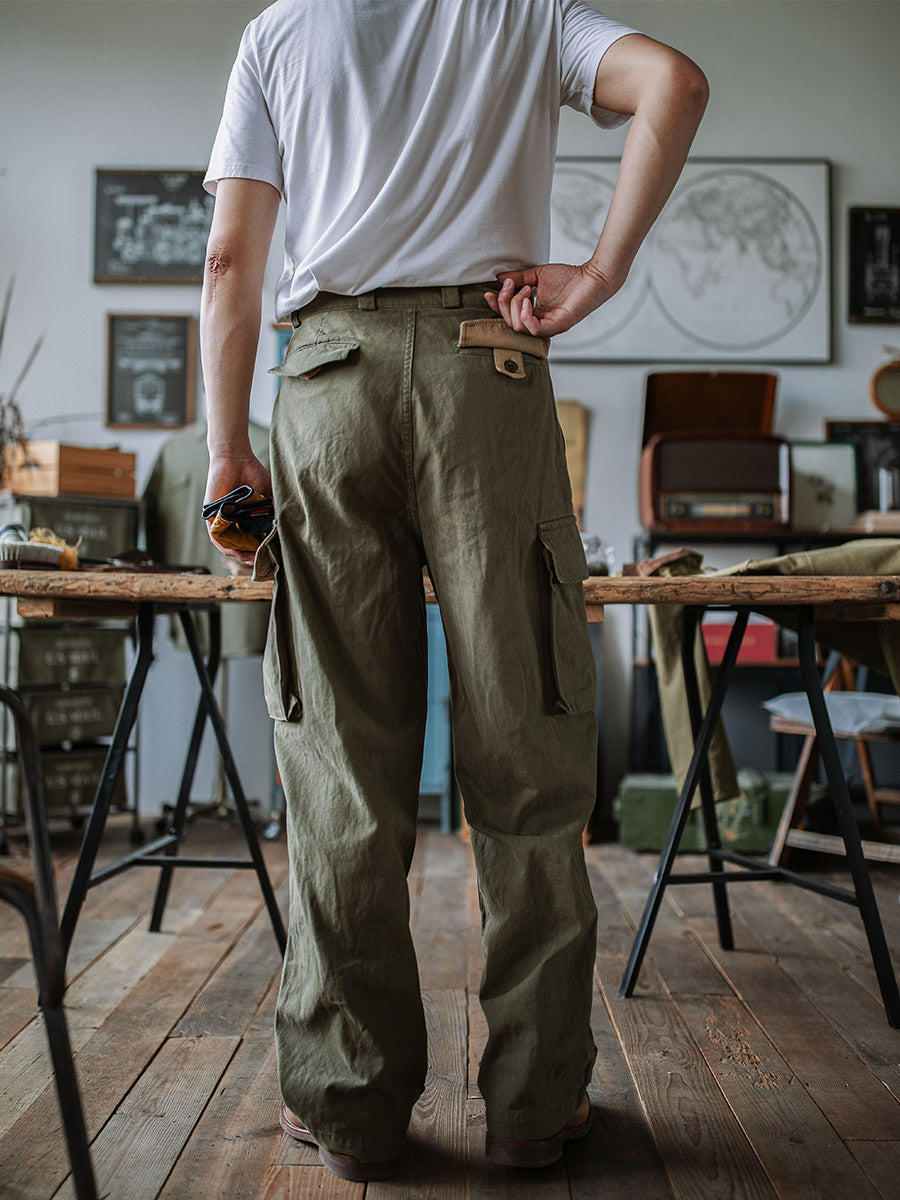 Reproduction du pantalon en sergé à chevrons M-47 de l'armée française 
