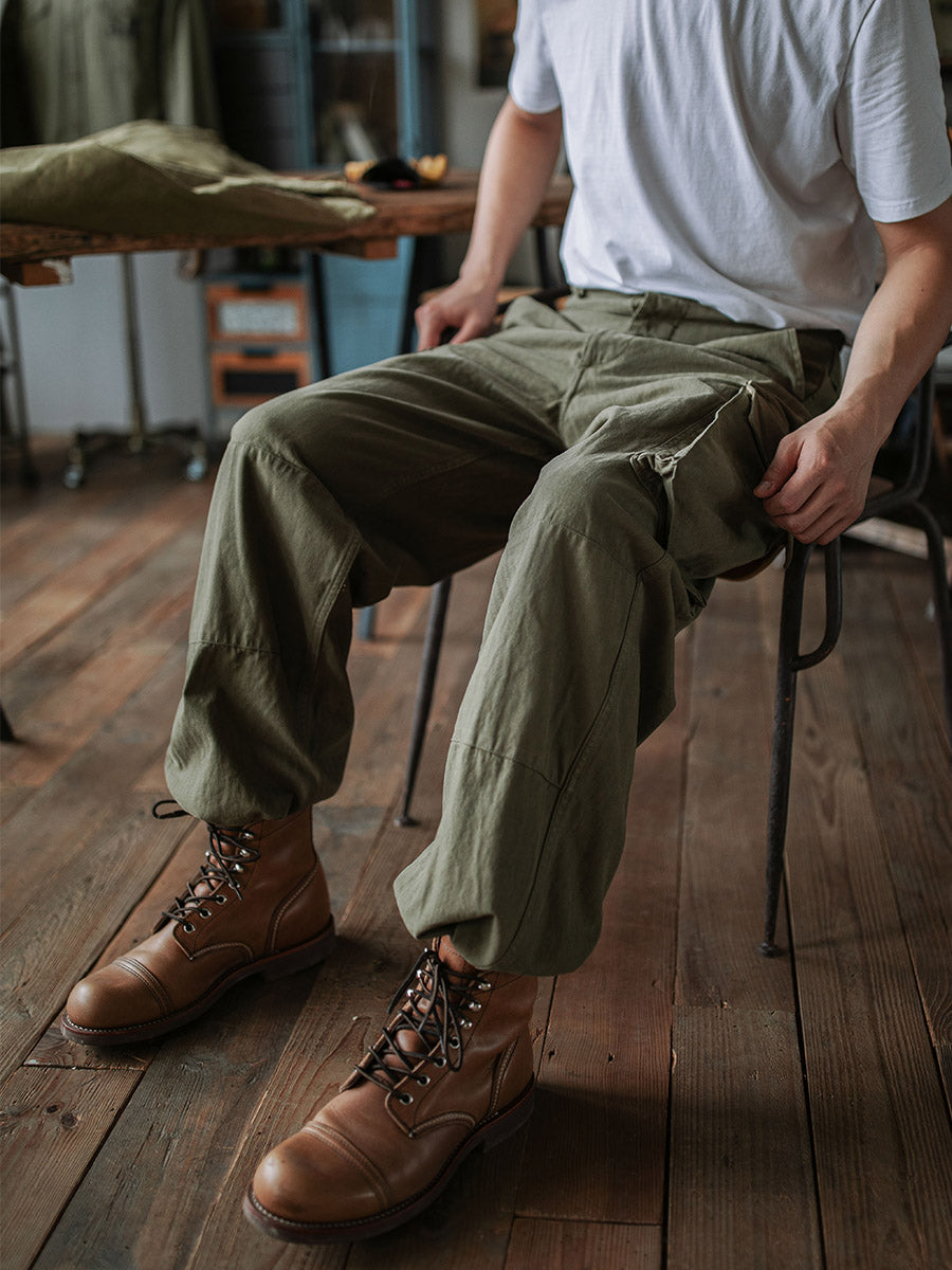 Reproduction du pantalon en sergé à chevrons M-47 de l'armée française 