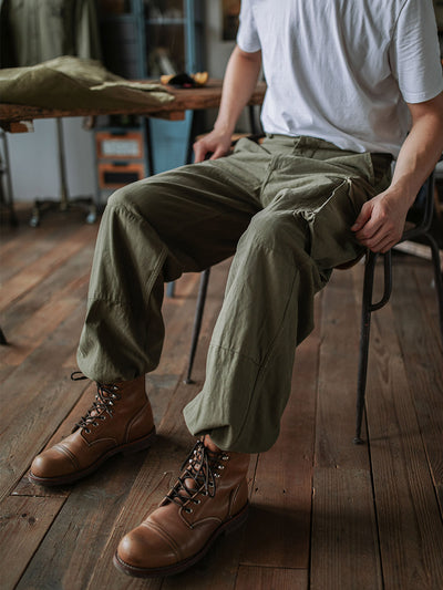 Reproduction du pantalon en sergé à chevrons M-47 de l'armée française 
