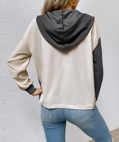 Haut à capuche en tricot gaufré à blocs de couleurs pour femme